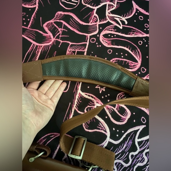 EUC McKlein USA Brown Halsted 15.6" Leather Double Compartment Laptop Briefcase - Picture 4 of 12